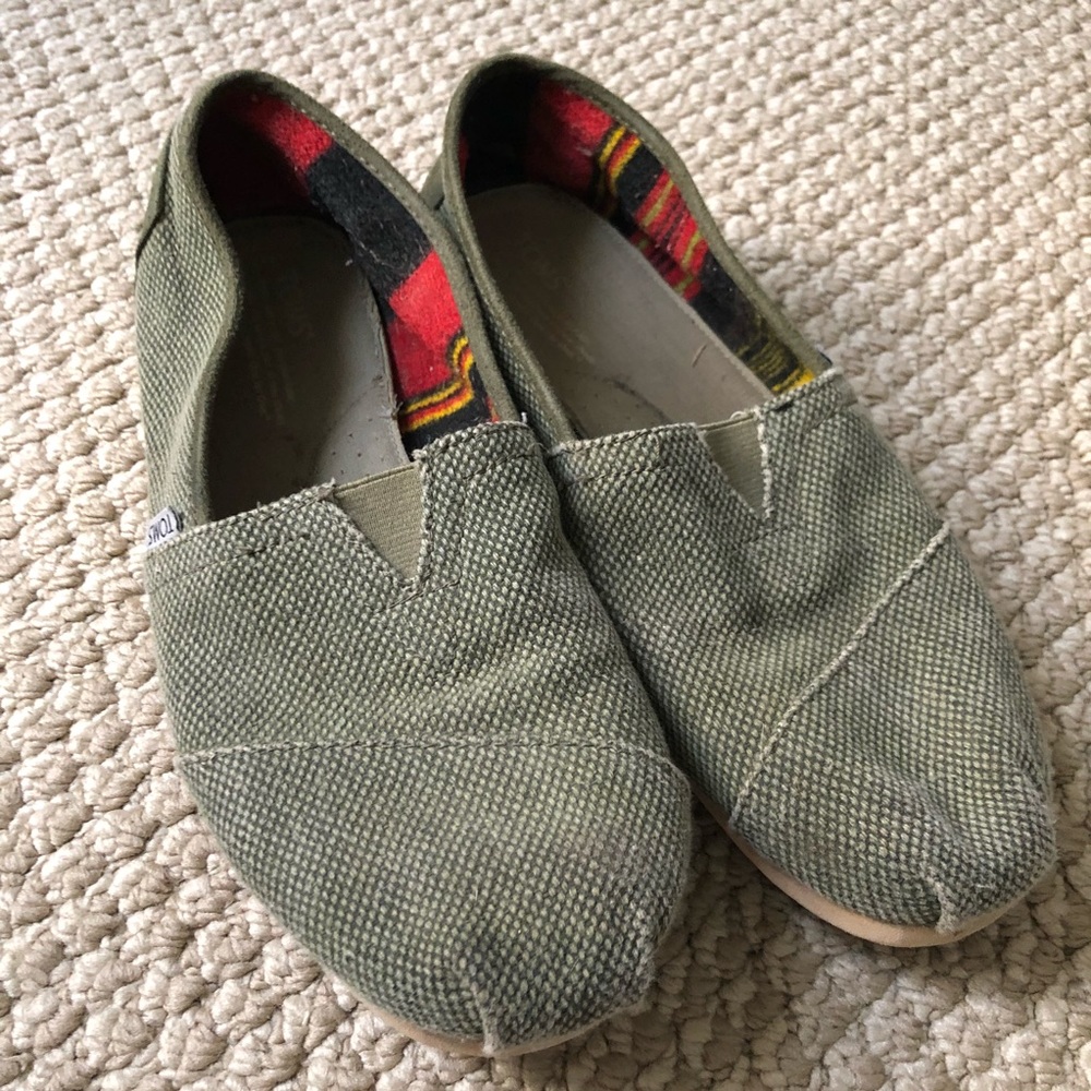 Men’s TOMS Size 8.5